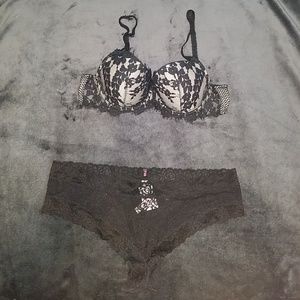 Black and tan bra and panties set